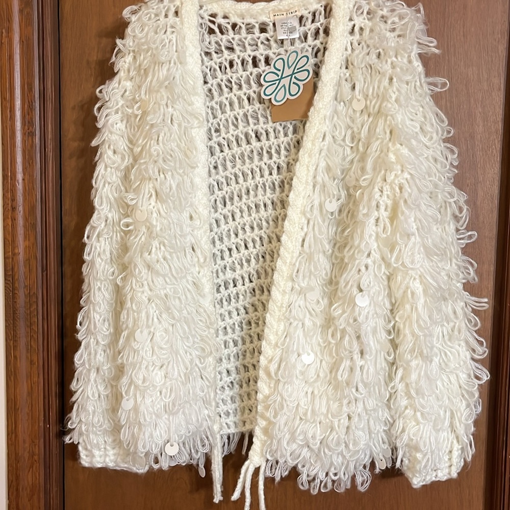 Main strip cardigan size medium
